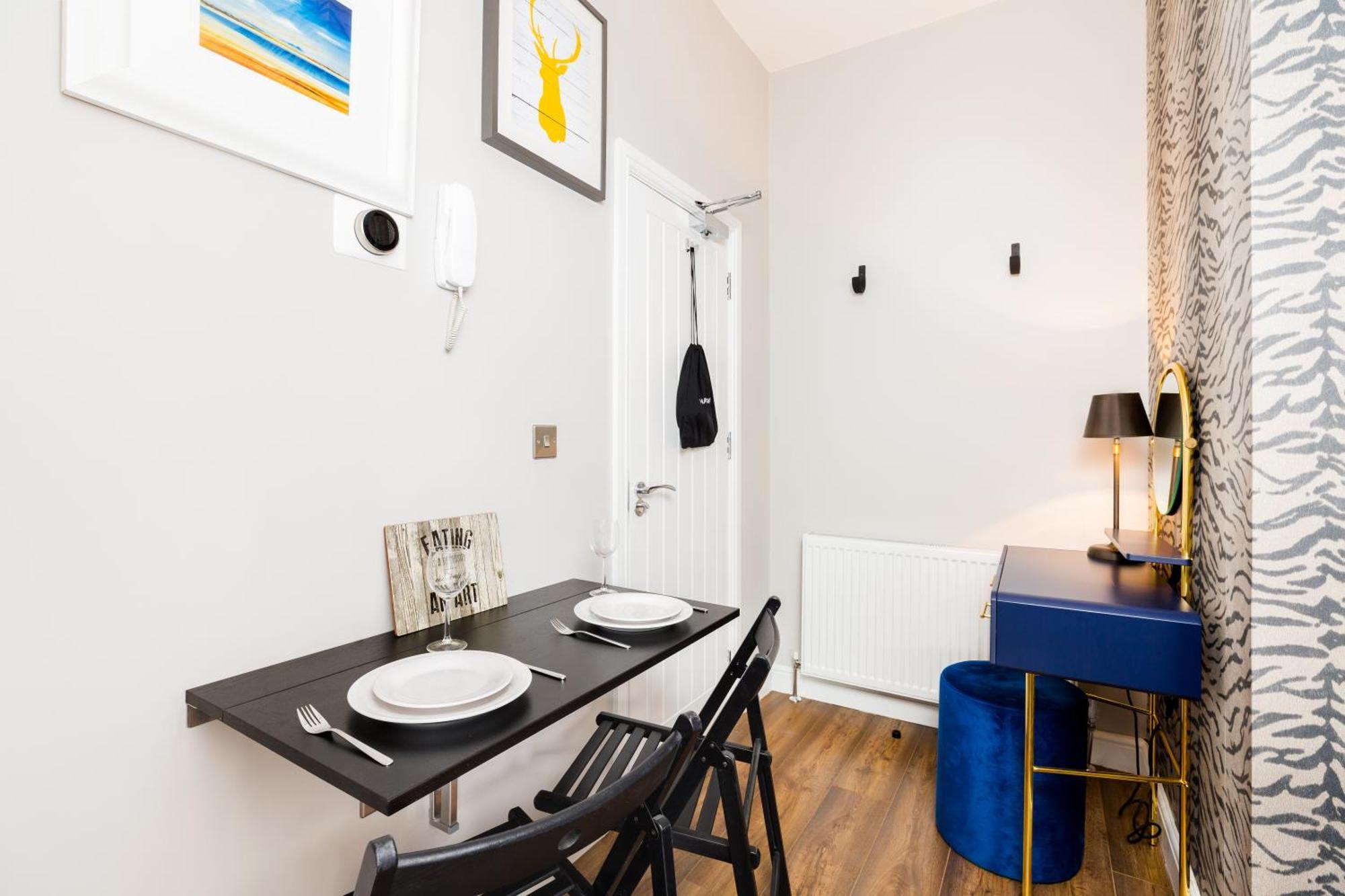 The Shirt Factory Apartments Warrington  Bilik gambar