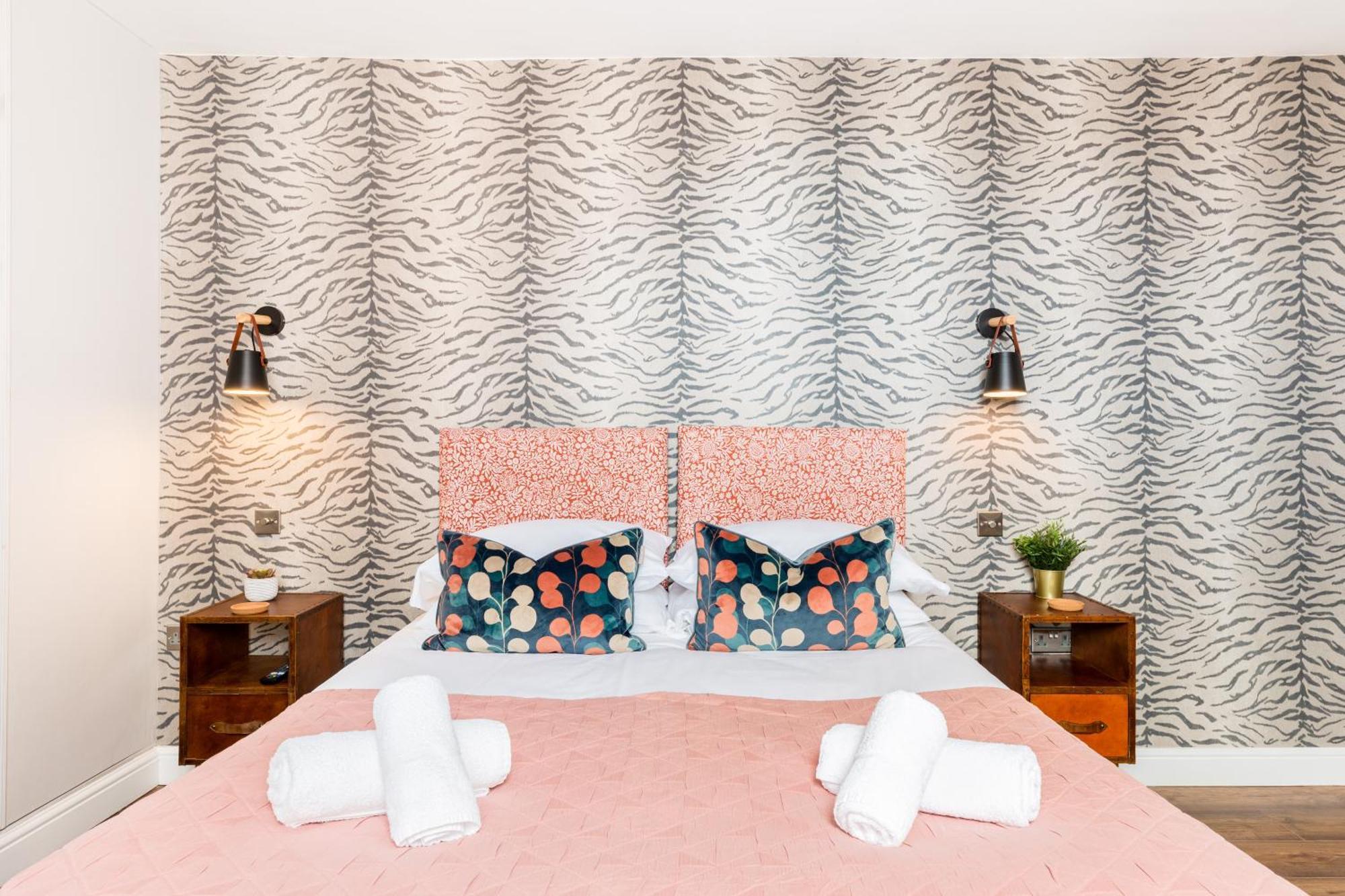 The Shirt Factory Apartments Warrington  Bilik gambar